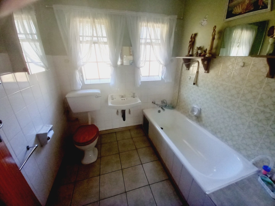 3 Bedroom Property for Sale in Vaalpark Free State